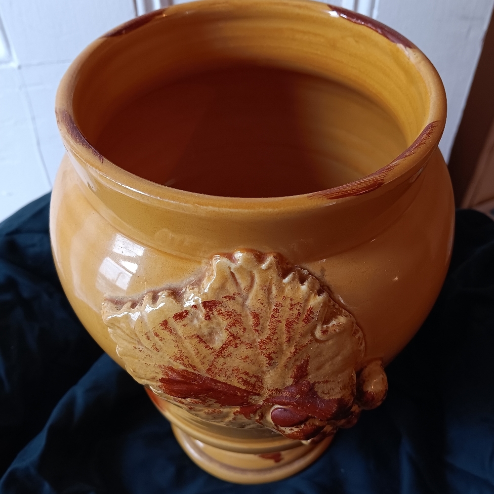 Medium Arte Italica Vase - Picture 2 of 3